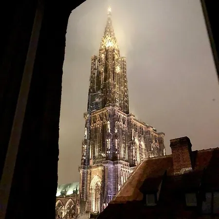 Апартаменти Carpe Diem - Au Pied De La Cathedrale *